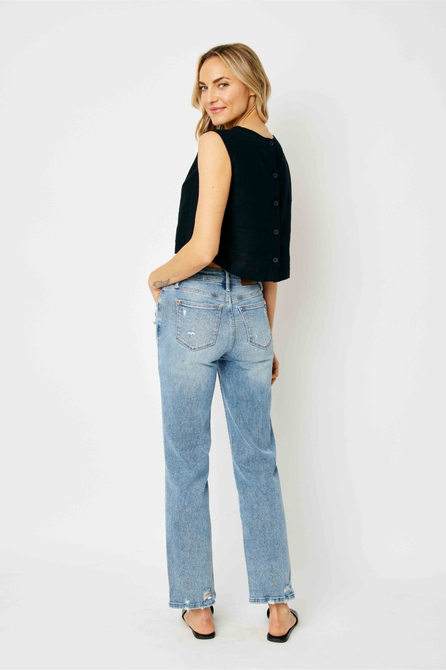 Judy Blue The Eva Mid Rise Medium Wash Straight Jeans with Destroy Detail