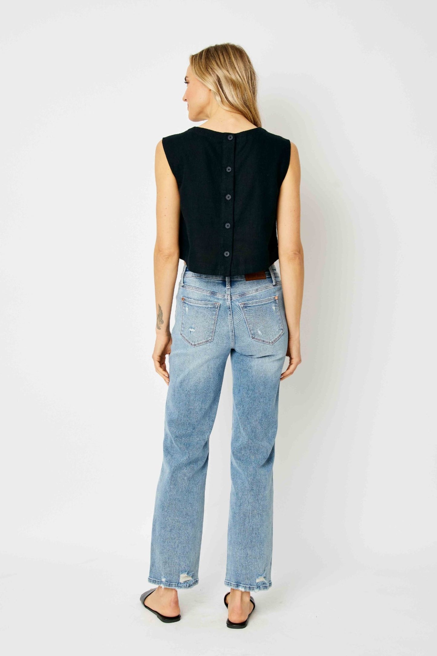 Judy Blue The Eva Mid Rise Medium Wash Straight Jeans with Destroy Detail