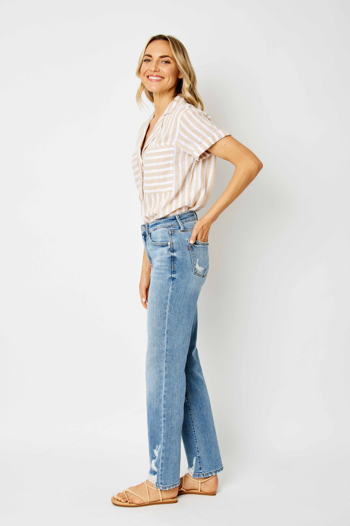 Judy Blue The Heidi Medium Wash Straight Jeans with Destroy Detail