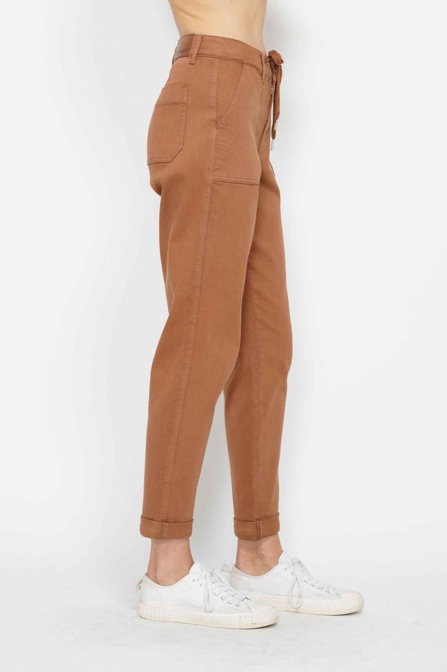Judy Blue The Harper Relaxed Fit High Waist Cuffed Jogger in Camel