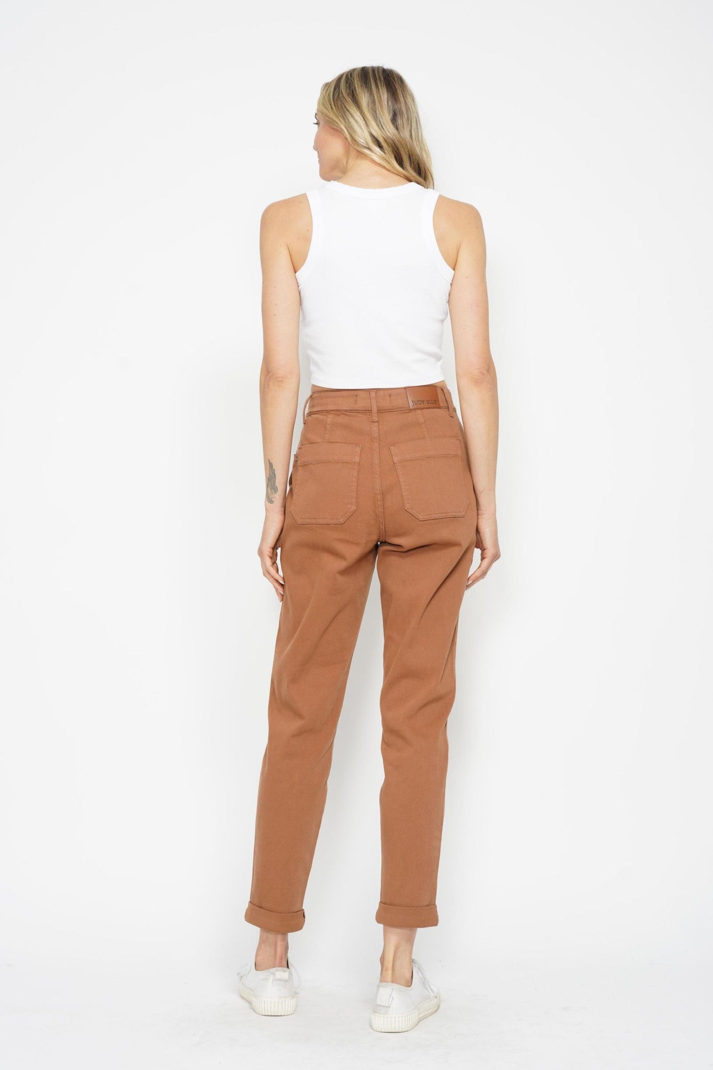 Judy Blue The Harper Relaxed Fit High Waist Cuffed Jogger in Camel